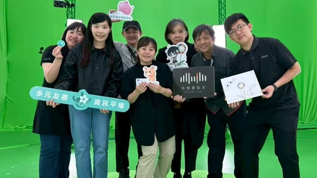 💬【專題訪談｜《用手語聊手語》與社團法人中華民國啟聰協會共談虛擬手語】  